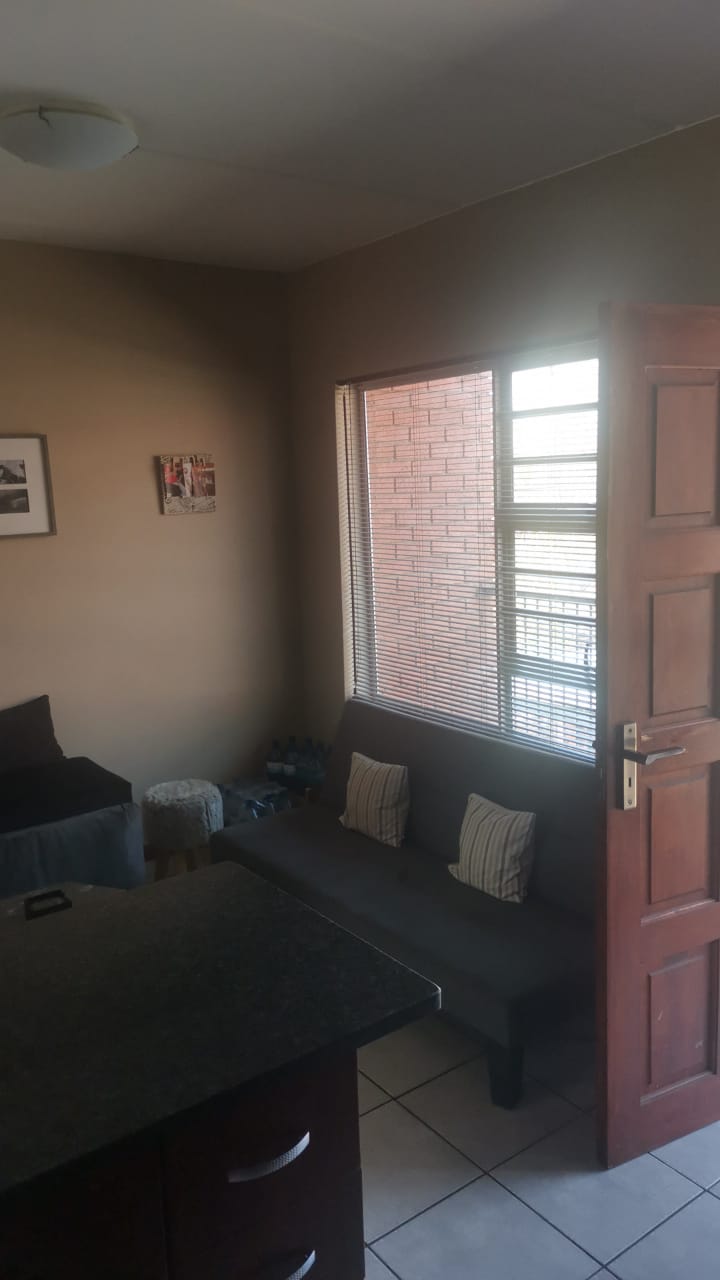 1 Bedroom Property for Sale in Bult South North West